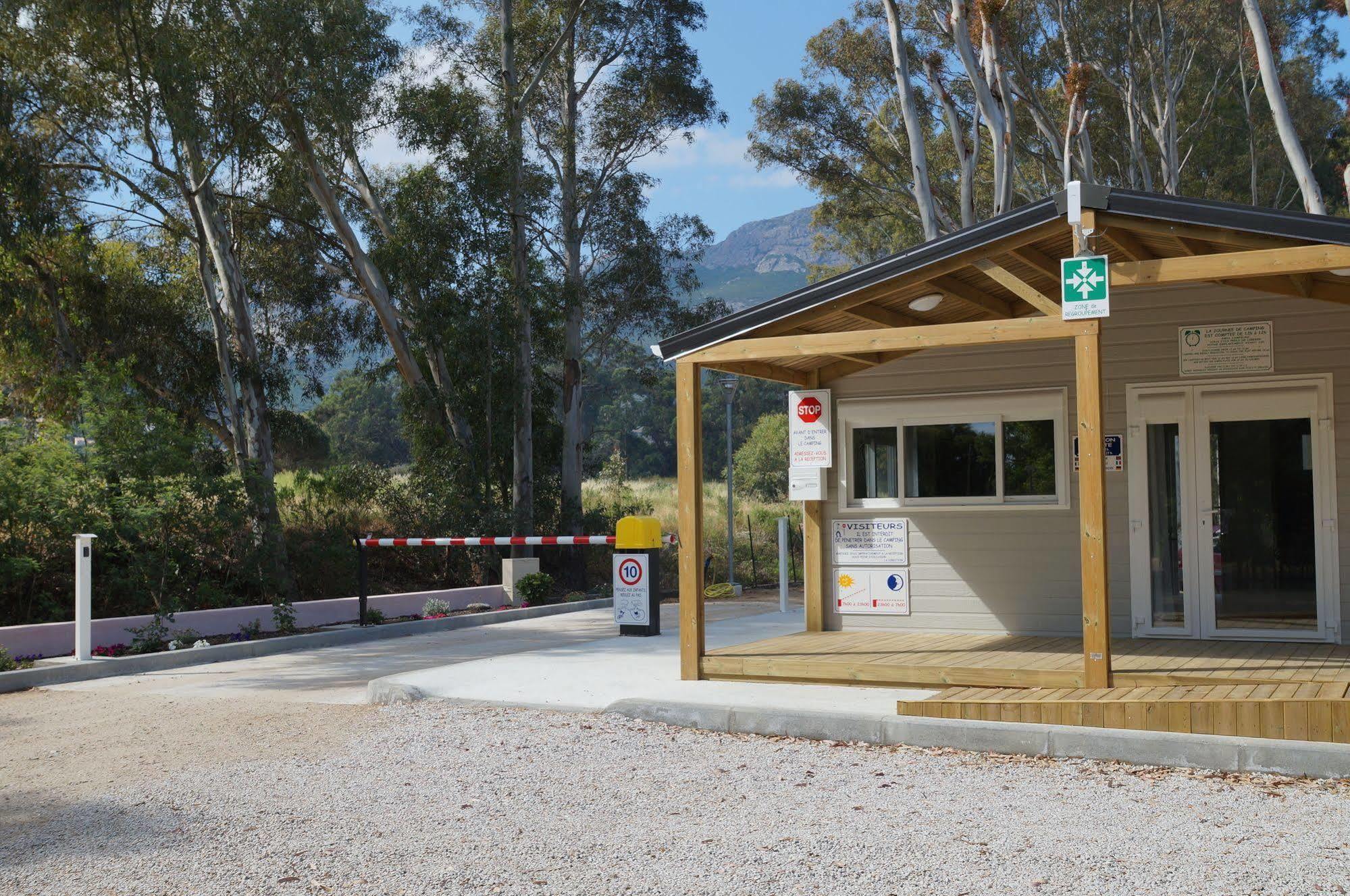 Camping International Calvi  Buitenkant foto