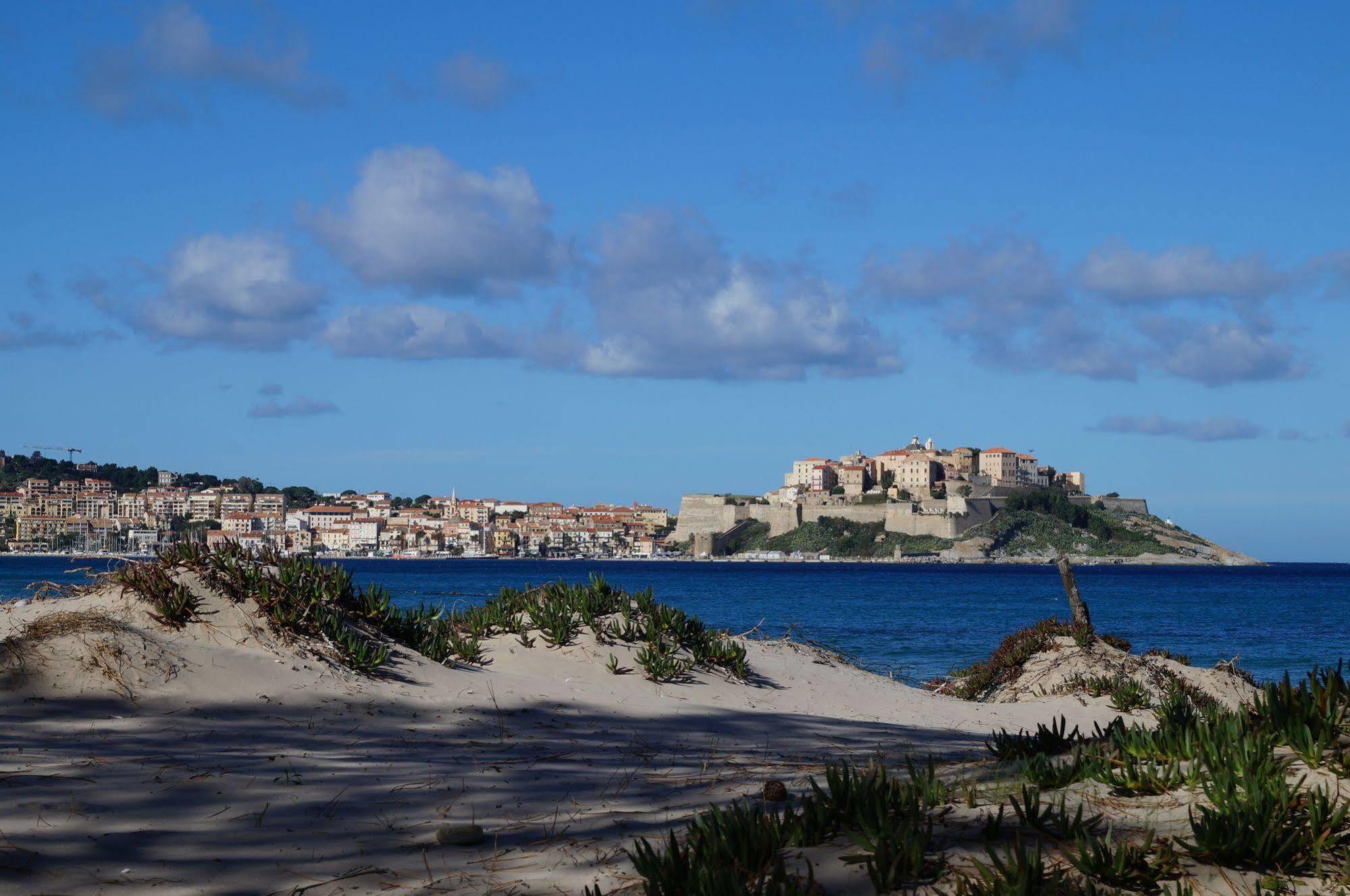Camping International Calvi  Buitenkant foto